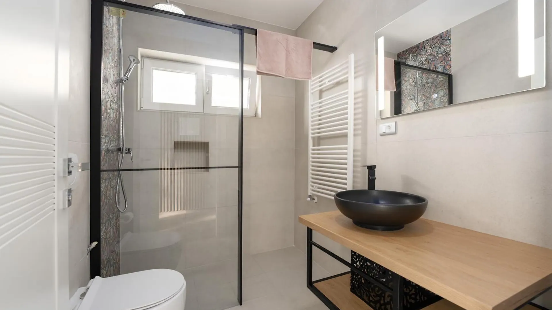 Larum Apartmens Vrsar Apartment