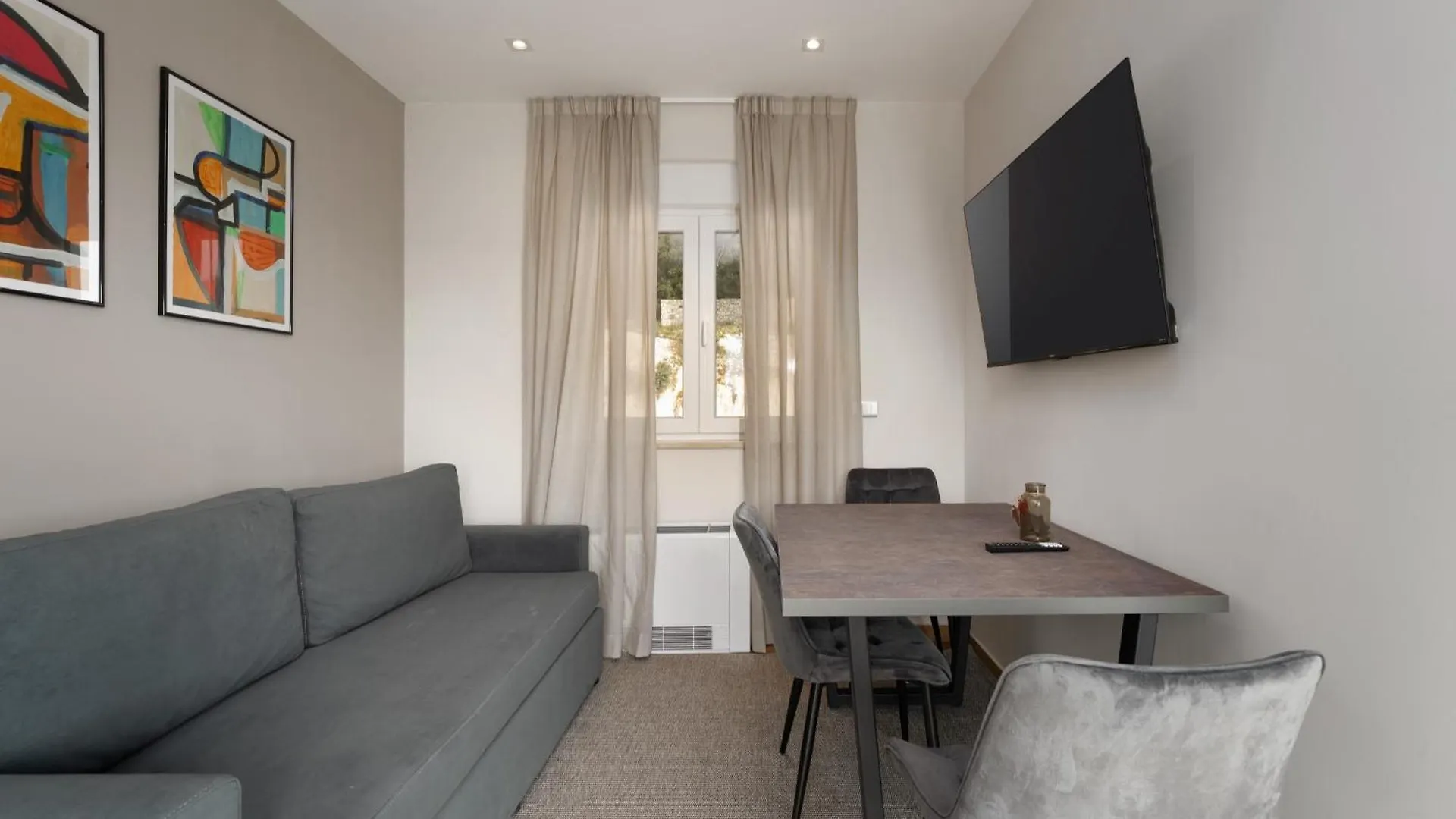Larum Apartmens Vrsar