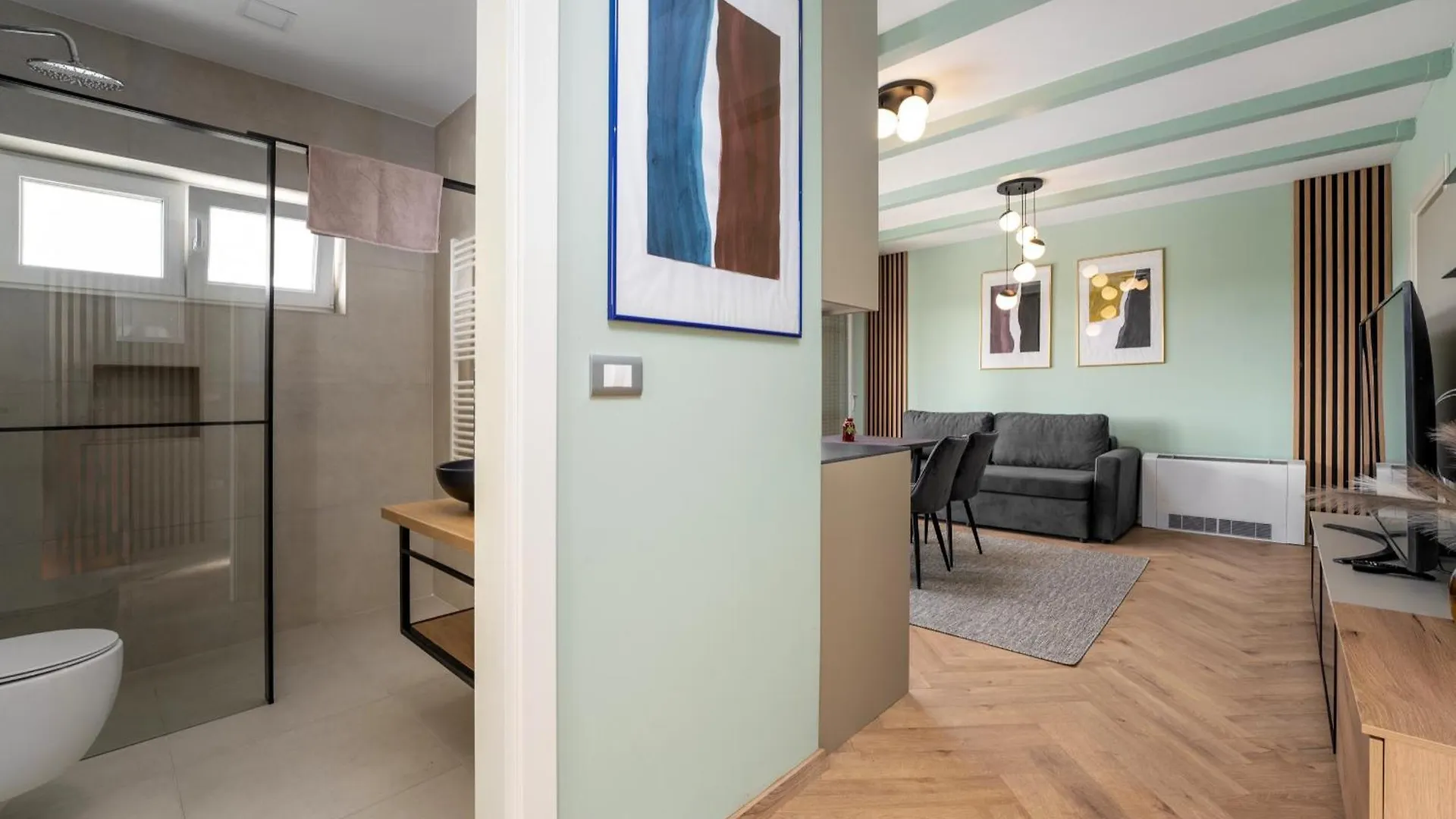 Larum Apartmens Vrsar Apartment